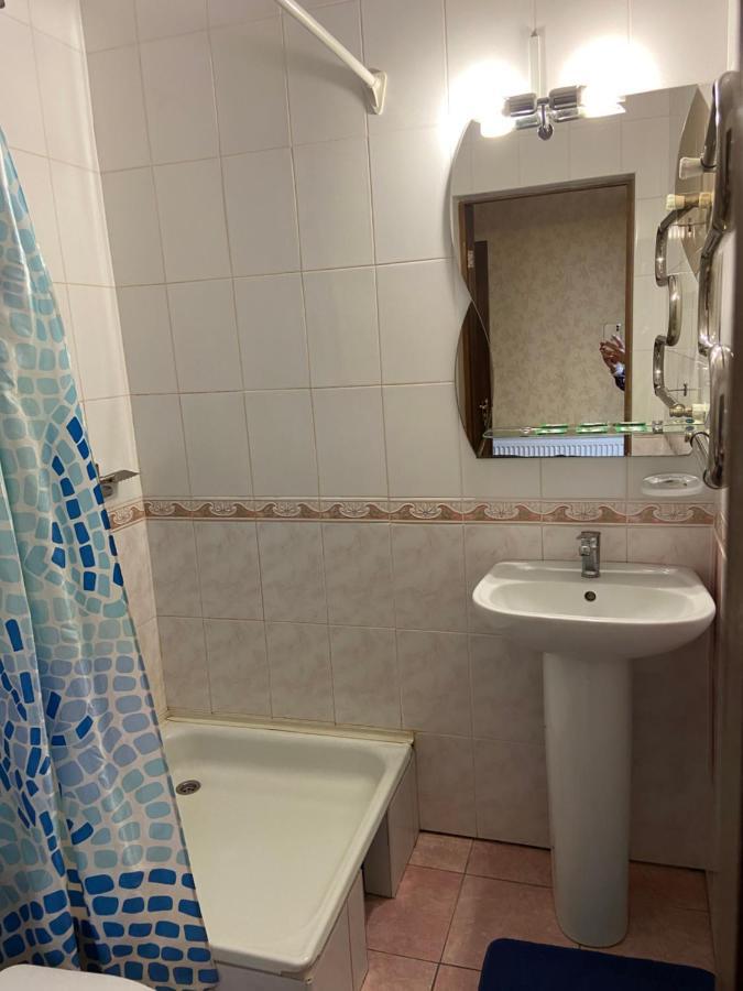 Золотий Лев Hotel Zvenyhorodka Bagian luar foto