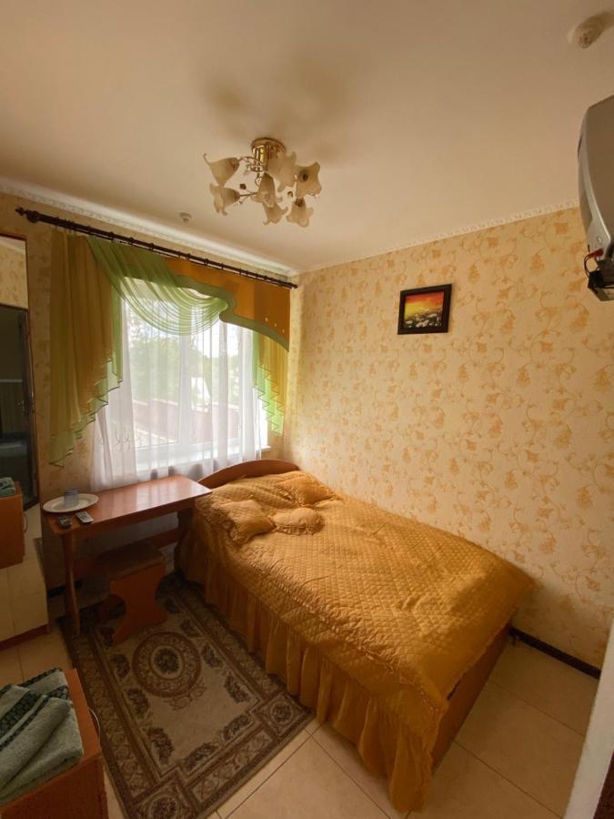 Золотий Лев Hotel Zvenyhorodka Bagian luar foto
